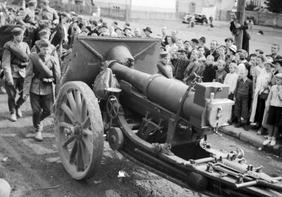 Polish 155mm wz.17 howitzer