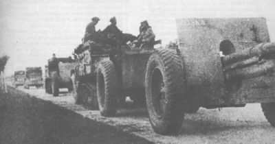 100mm wz.14/19P howitzers with C4P tractors [source 2].