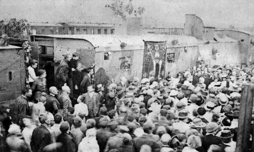 Armoured train Śmierć on 18 August 1920 at  Grzegórzki station