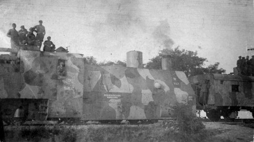 Armoured train Śmierć with G5.1 locomotive