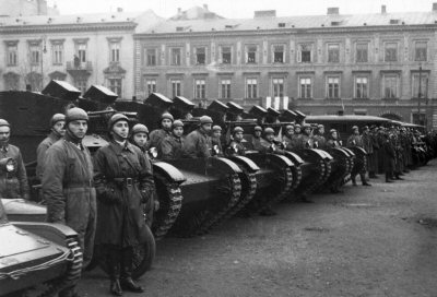 Polish Vickers tanks in 1932