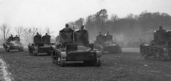 Polish Vickers Mk. E tanks, 1933