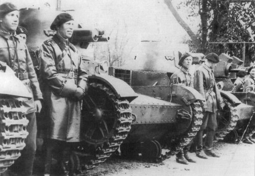 Polish Vickers Mark E tanks
