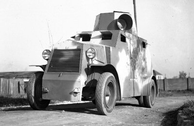 Ursus propaganda car
